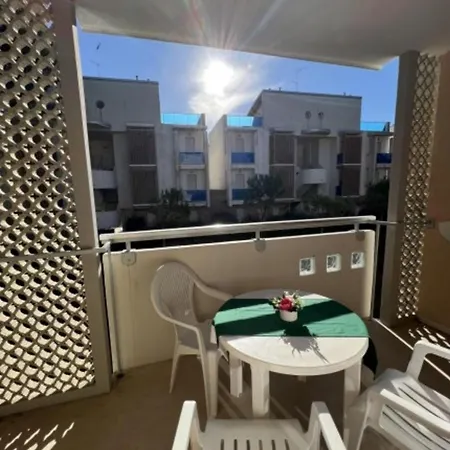Flat A Few Steps From The Sea - Beahost Apartman *